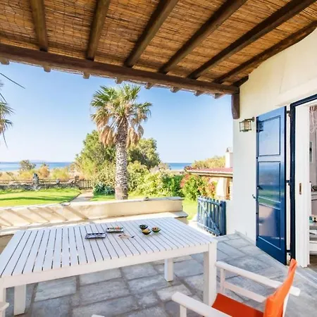 So Close To The Sea * Agios Ioannis (Tinos)